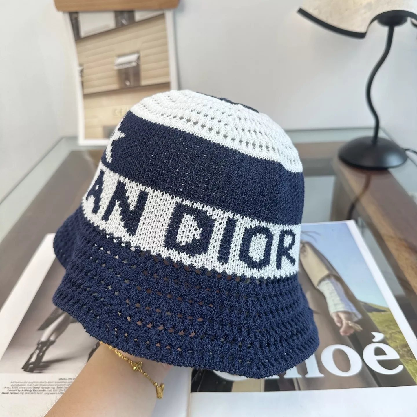 디올 로고 포인트 니트 모자 상세 이미지 4