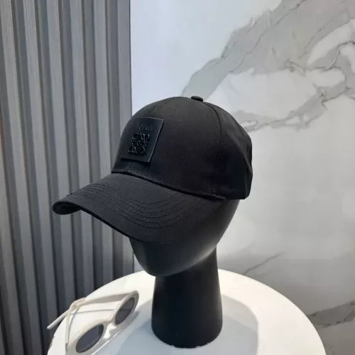 로에베 클래식 로고 포인트 캡