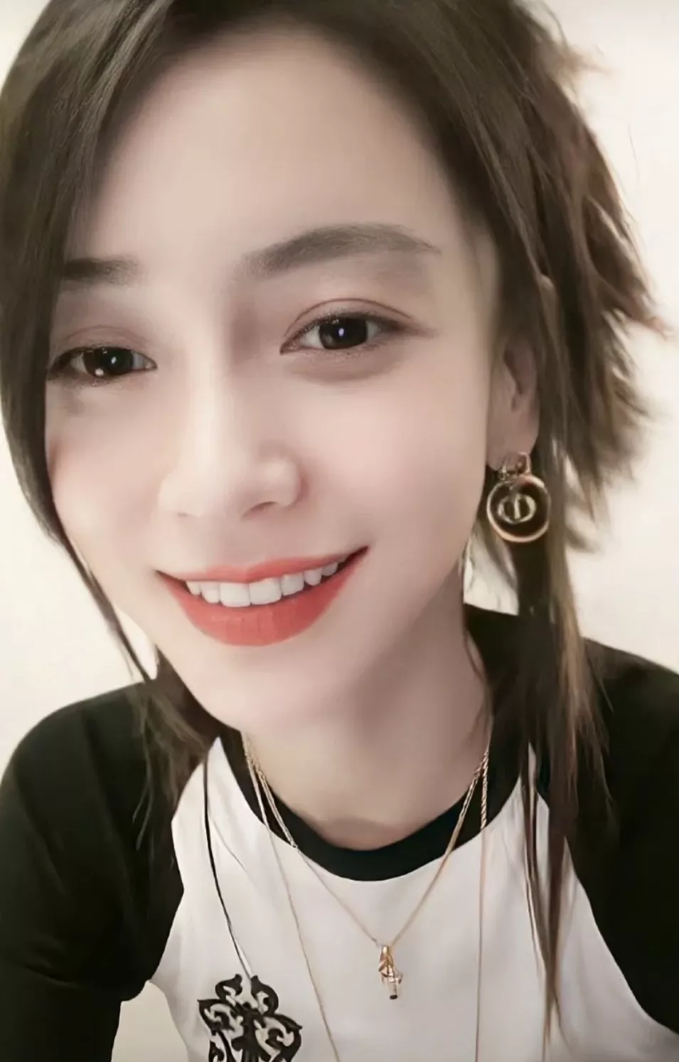 디올 CD 레터링 더블 링 이어링 상세 이미지 18