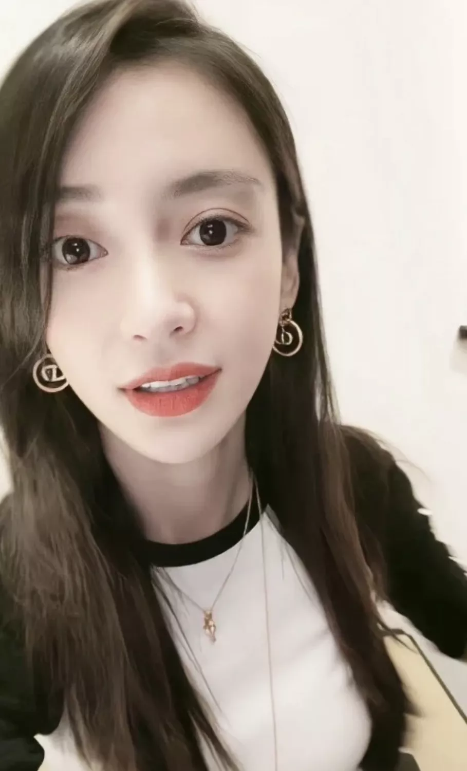 디올 CD 레터링 더블 링 이어링 상세 이미지 17