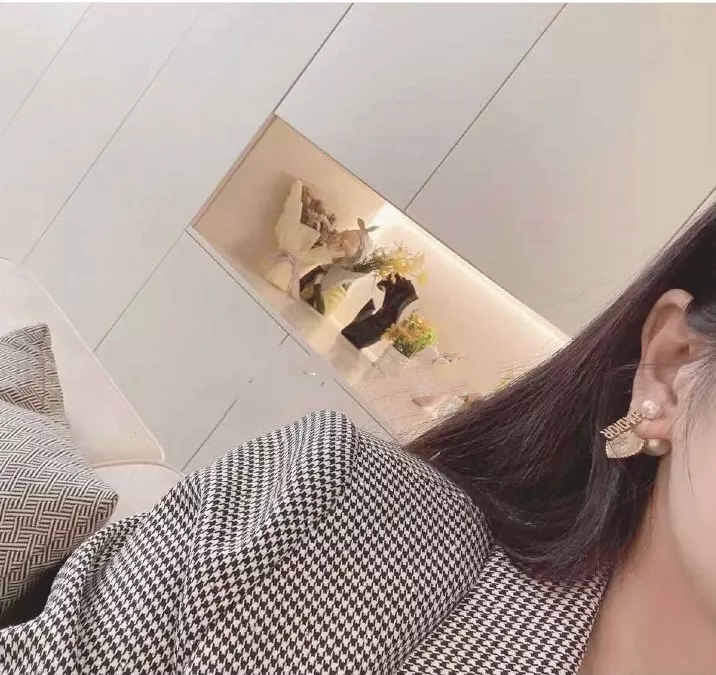 디올 하트 진주 장식 이어링 상세 이미지 12