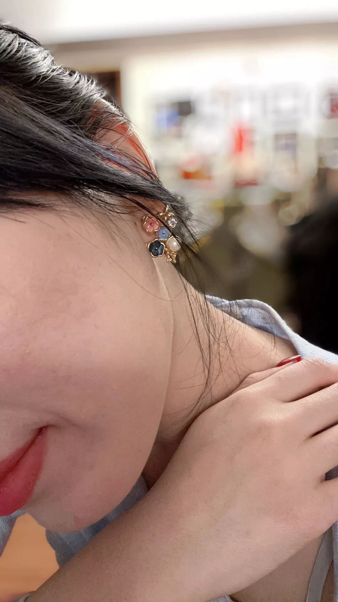 루이비통 플라워 진주 포인트 이어 액세서리 상세 이미지 10