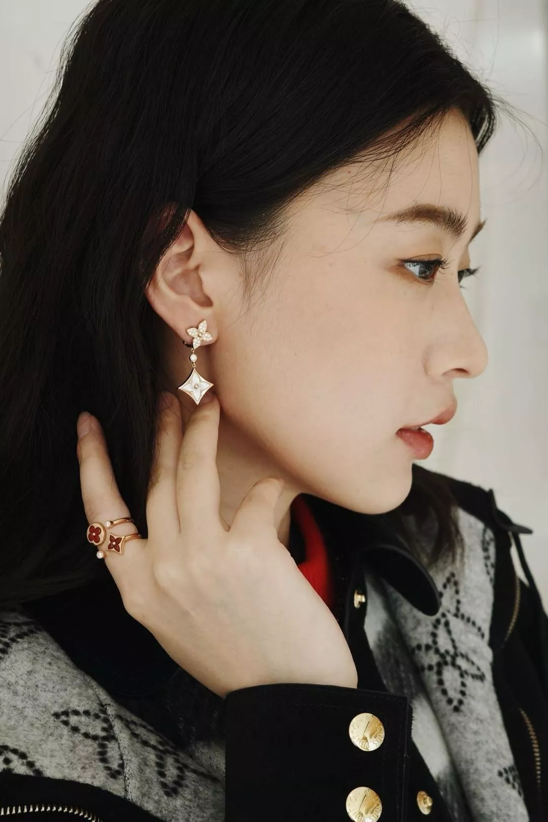루이비통 컬러 블라썸 플라워 드롭 이어링 상세 이미지 10
