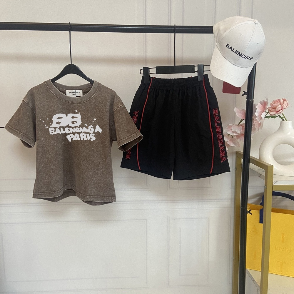 발렌시아가 아동 체크 공장풍 코디 세트