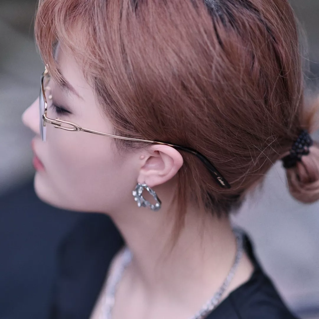 까르띠에 클래식 C 라인 반무테 광학 안경테 상세 이미지 37