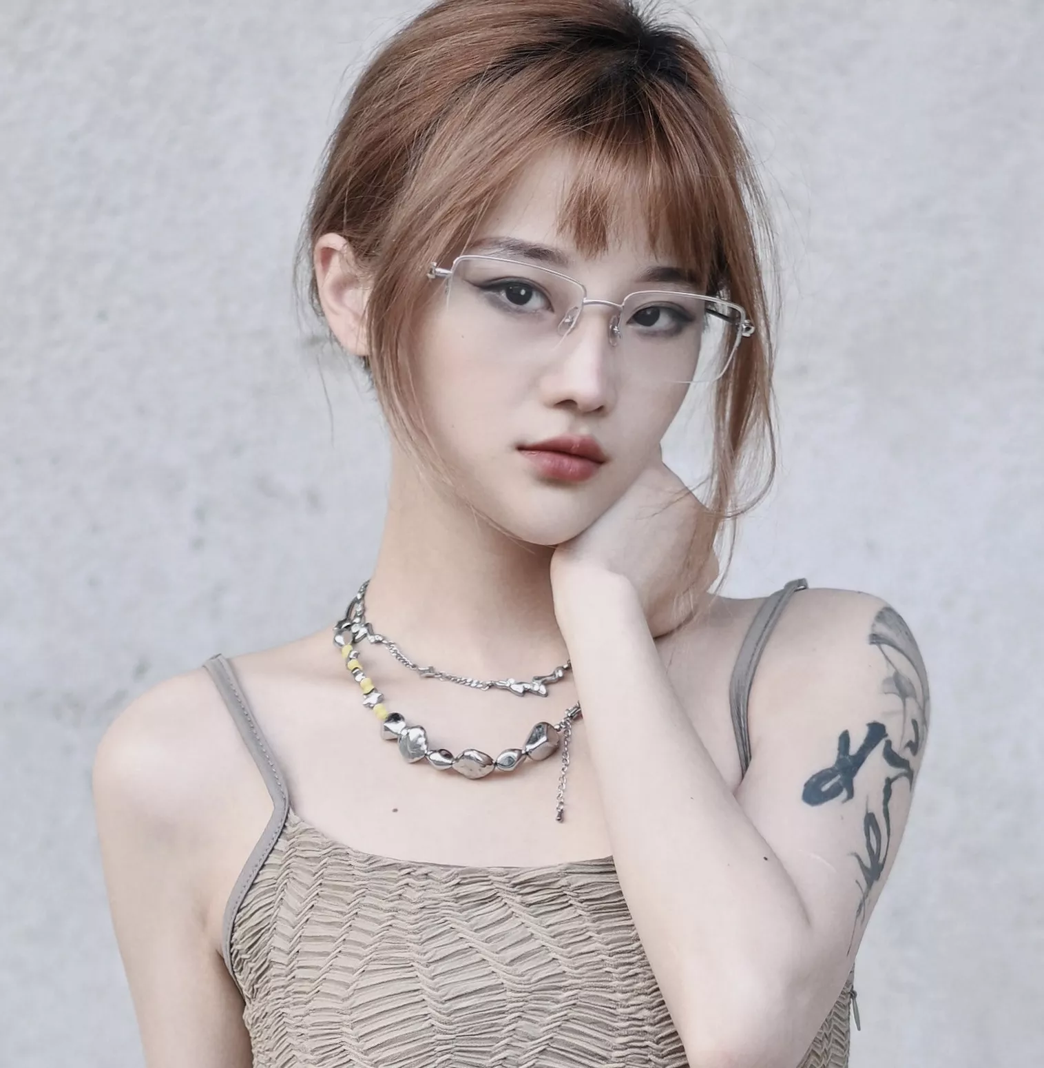 까르띠에 클래식 C 라인 반무테 광학 안경테 상세 이미지 42
