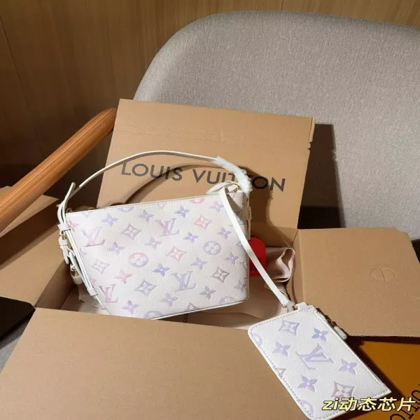 루이비통 그라데이션 컬러 포인트 올인 비비 백