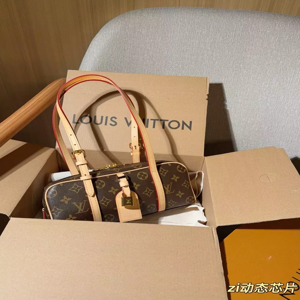 루이비통 행온 볼링 스타일 숄더백