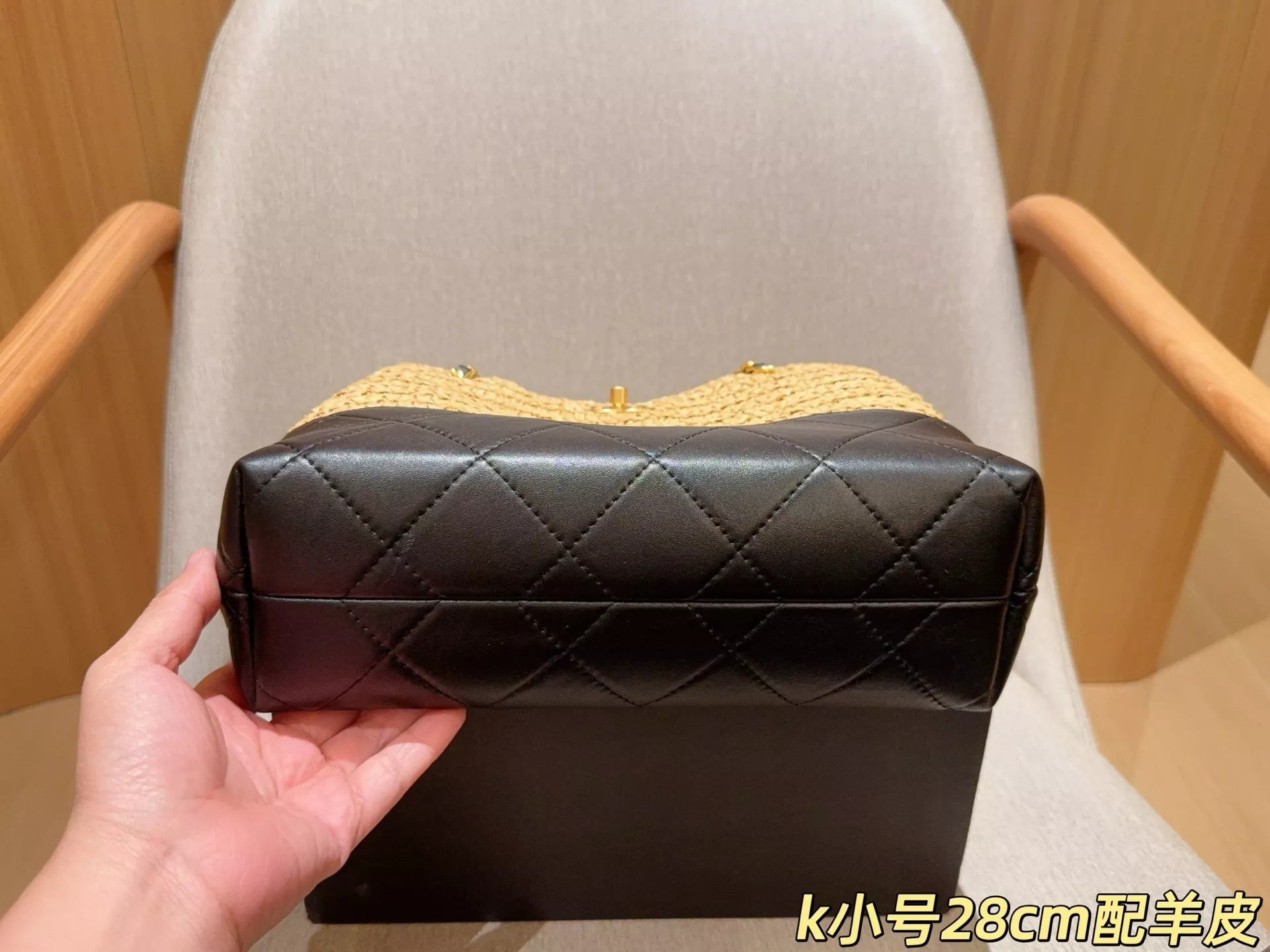 샤넬 라탄 위빙 쇼핑백 스타일 가방 상세 이미지 6