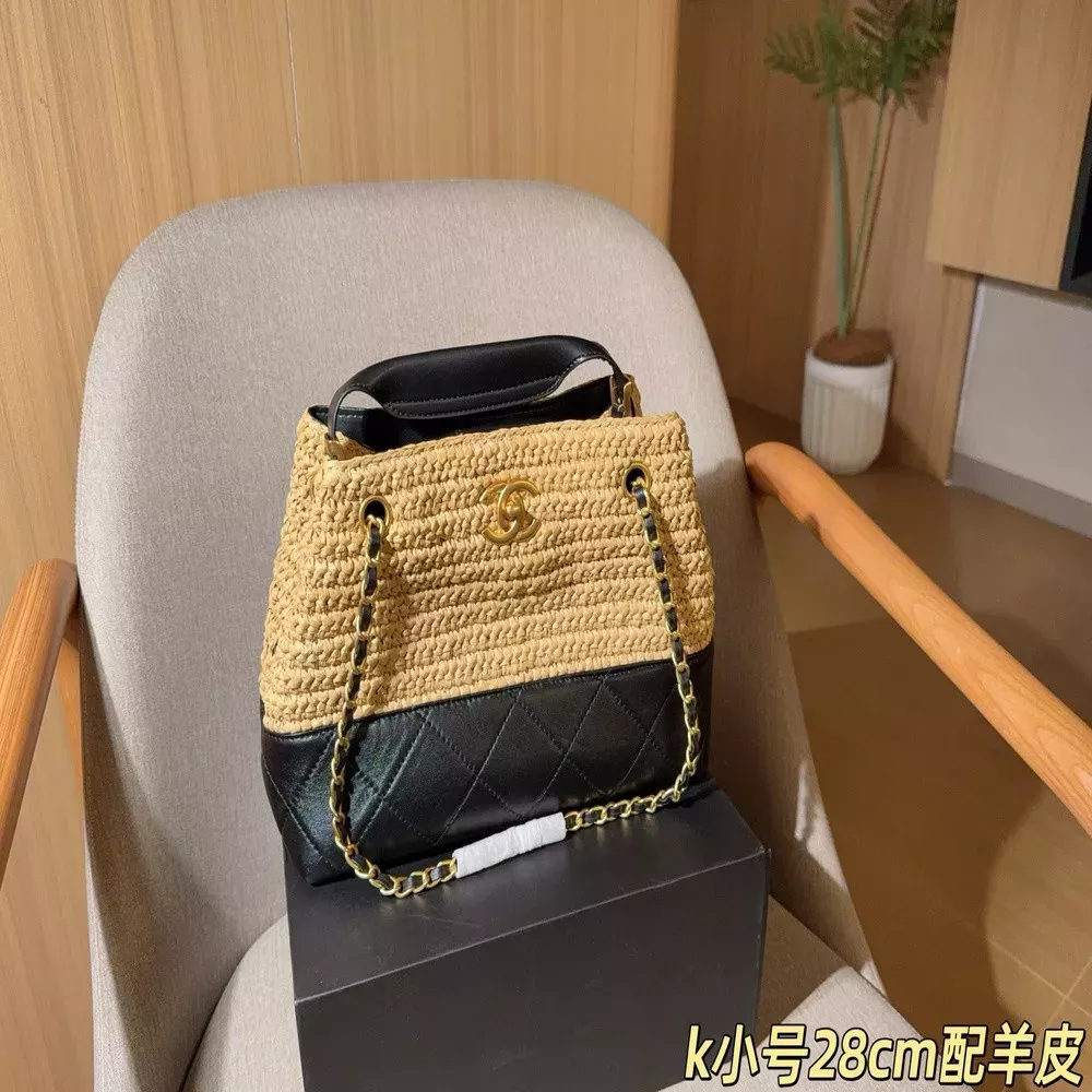 샤넬 라탄 위빙 쇼핑백 스타일 가방