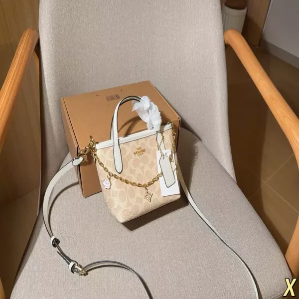 코치 미니 시티 시리즈 쇼핑백 스타일 가방