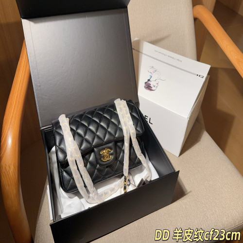 샤넬 클래식 양가죽 패턴 체인백
