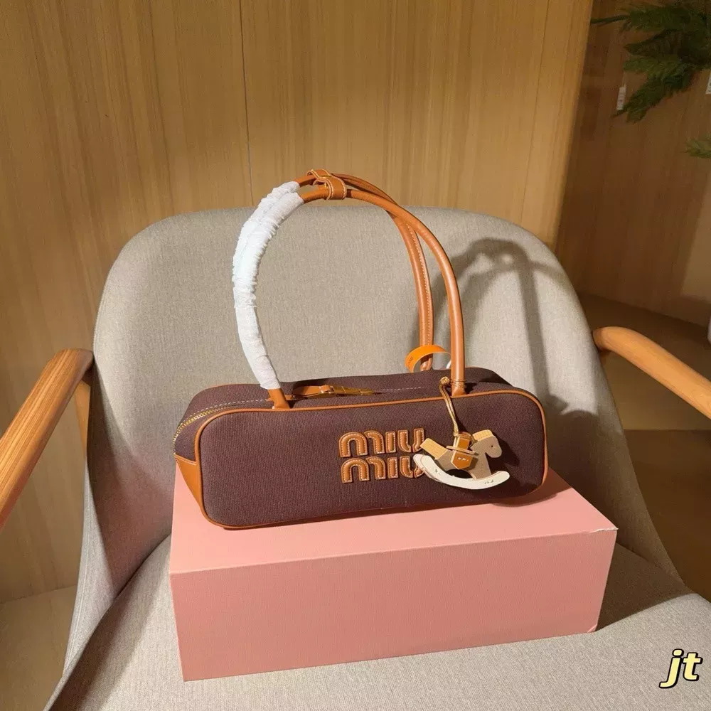 미우미우 캔버스 롱핸들 언더암 백