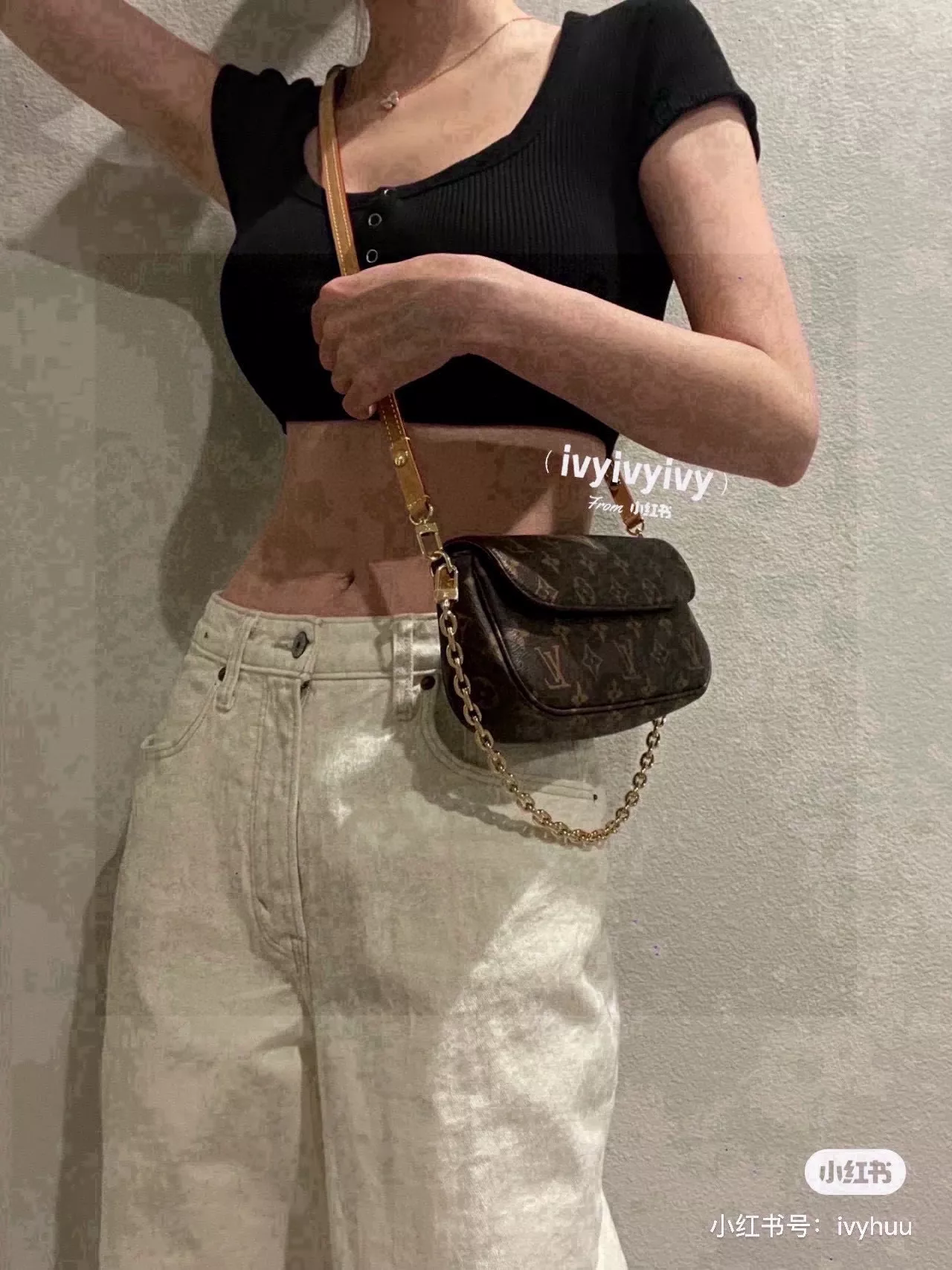 루이비통 클래식 모노그램 아이비 체인 백 상세 이미지 11
