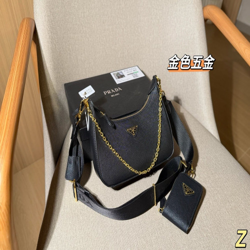 프라다 리에디션 사피아노 삼합일 핸드백