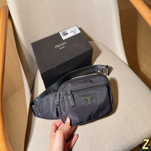 프라다 나일론 멀티 포인트 벨트백