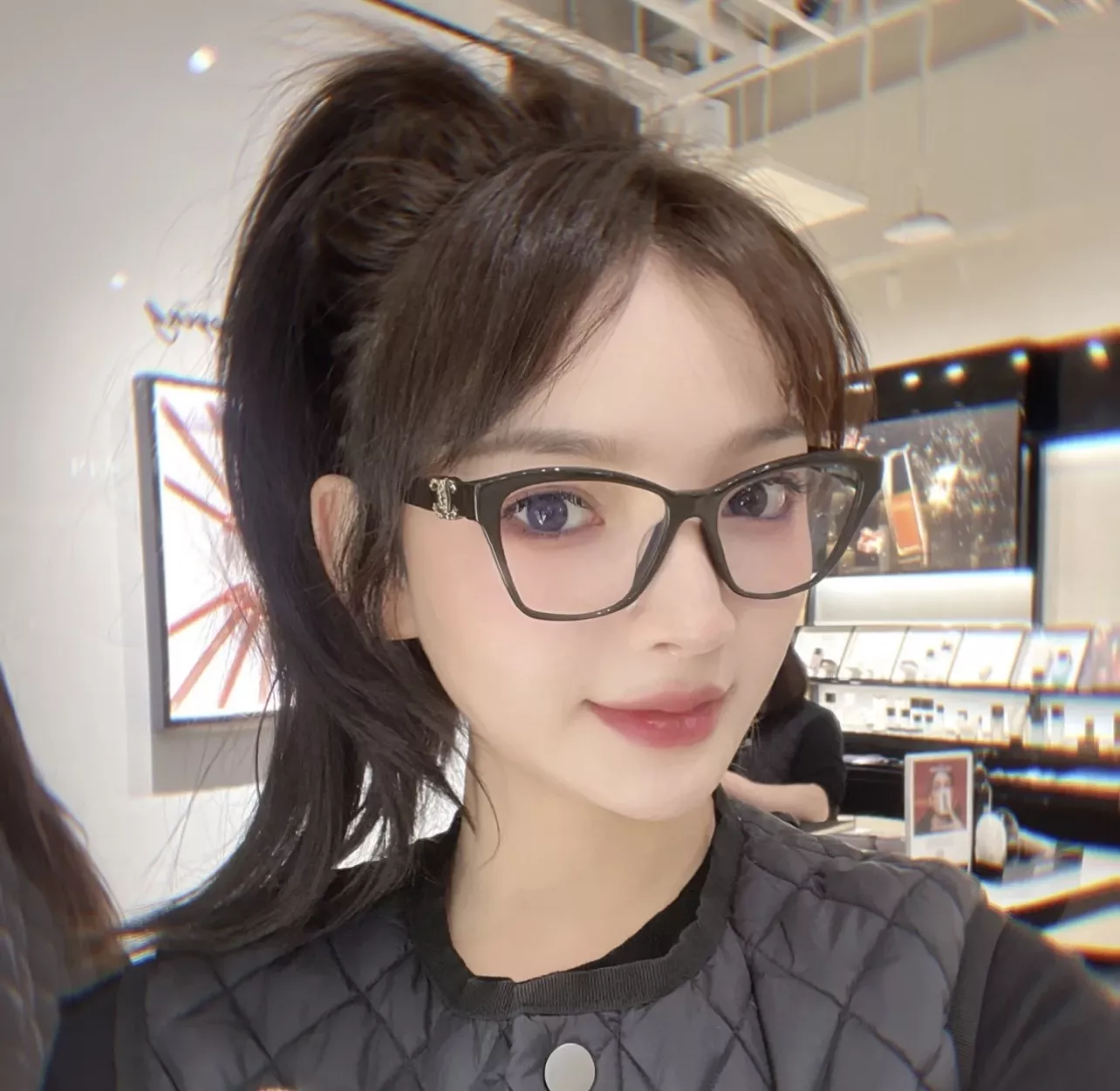 샤넬 미세한 캣아이 쉐입의 광학 안경테 상세 이미지 50