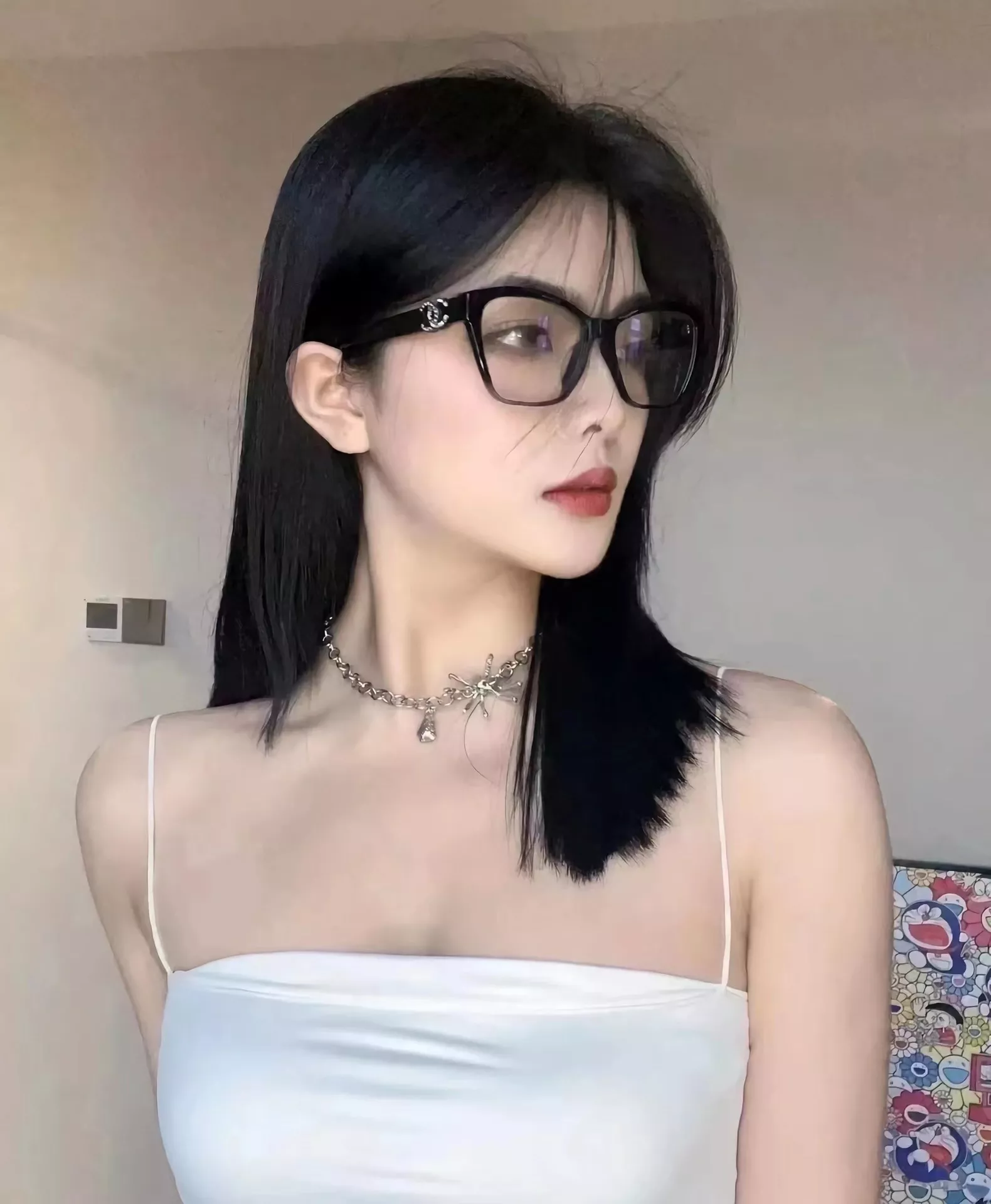 샤넬 미세한 캣아이 쉐입의 광학 안경테 상세 이미지 47