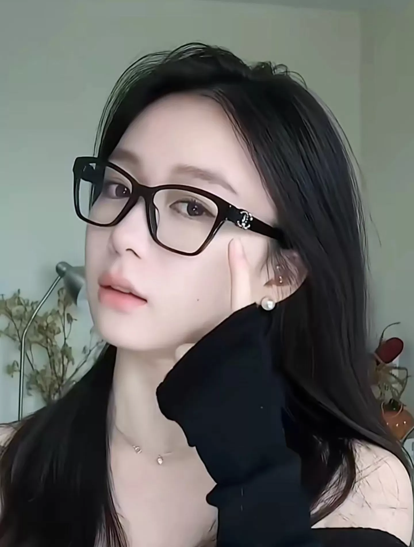샤넬 미세한 캣아이 쉐입의 광학 안경테 상세 이미지 45