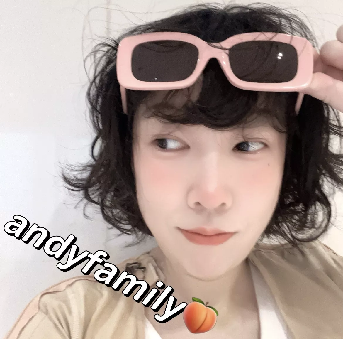 루이비통 모던 무드의 사각 선글라스 상세 이미지 30
