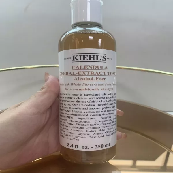 키엘 카렌듈라 꽃잎 토너