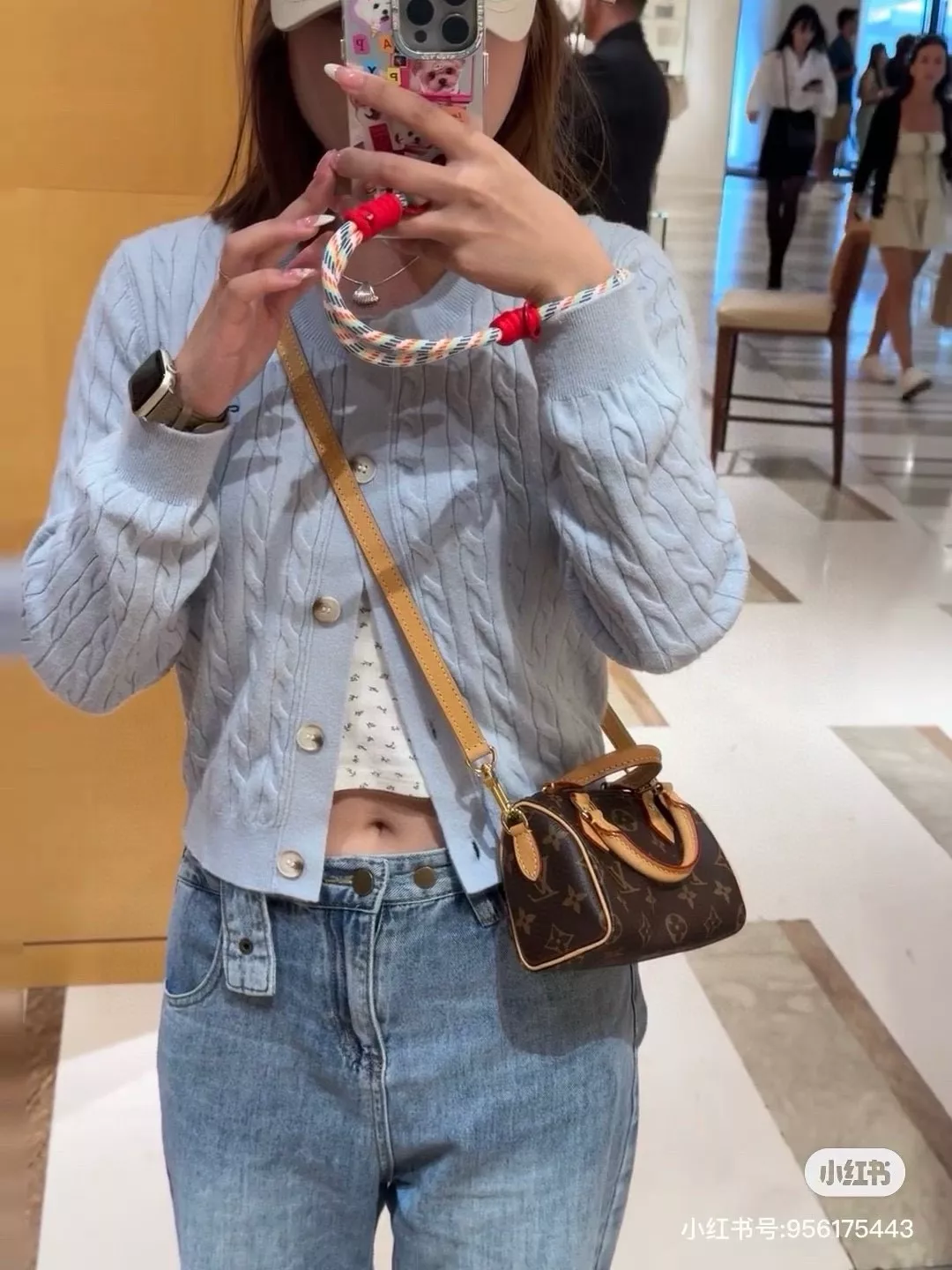 루이비통 스피디 나노 베개형 백 상세 이미지 15