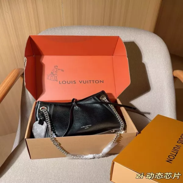 루이비통 체인 스트랩 포인트 블랙 백