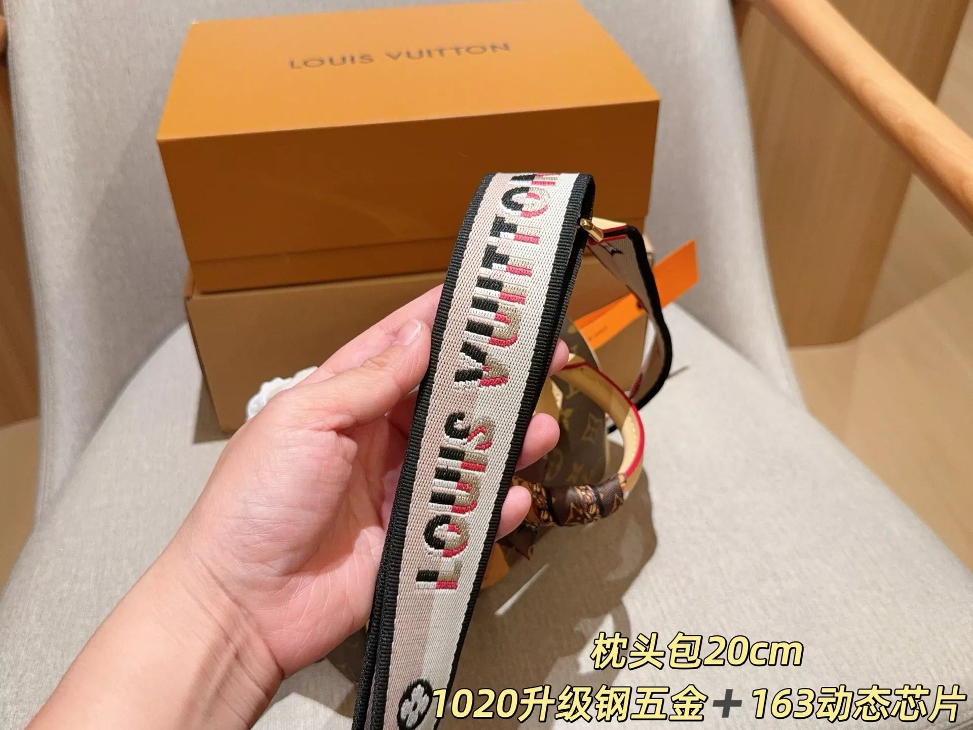 루이비통 스피디 20 필로우 스타일 백 상세 이미지 8