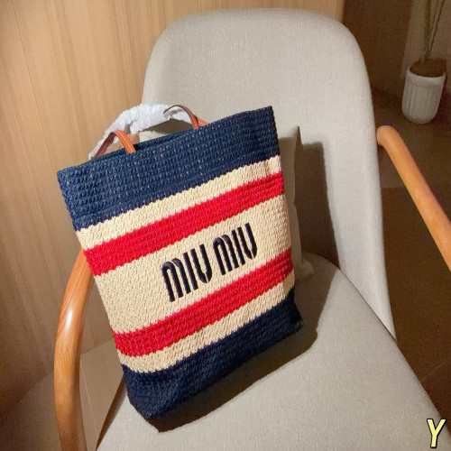 미우미우 스트라이프 니트 쇼핑백