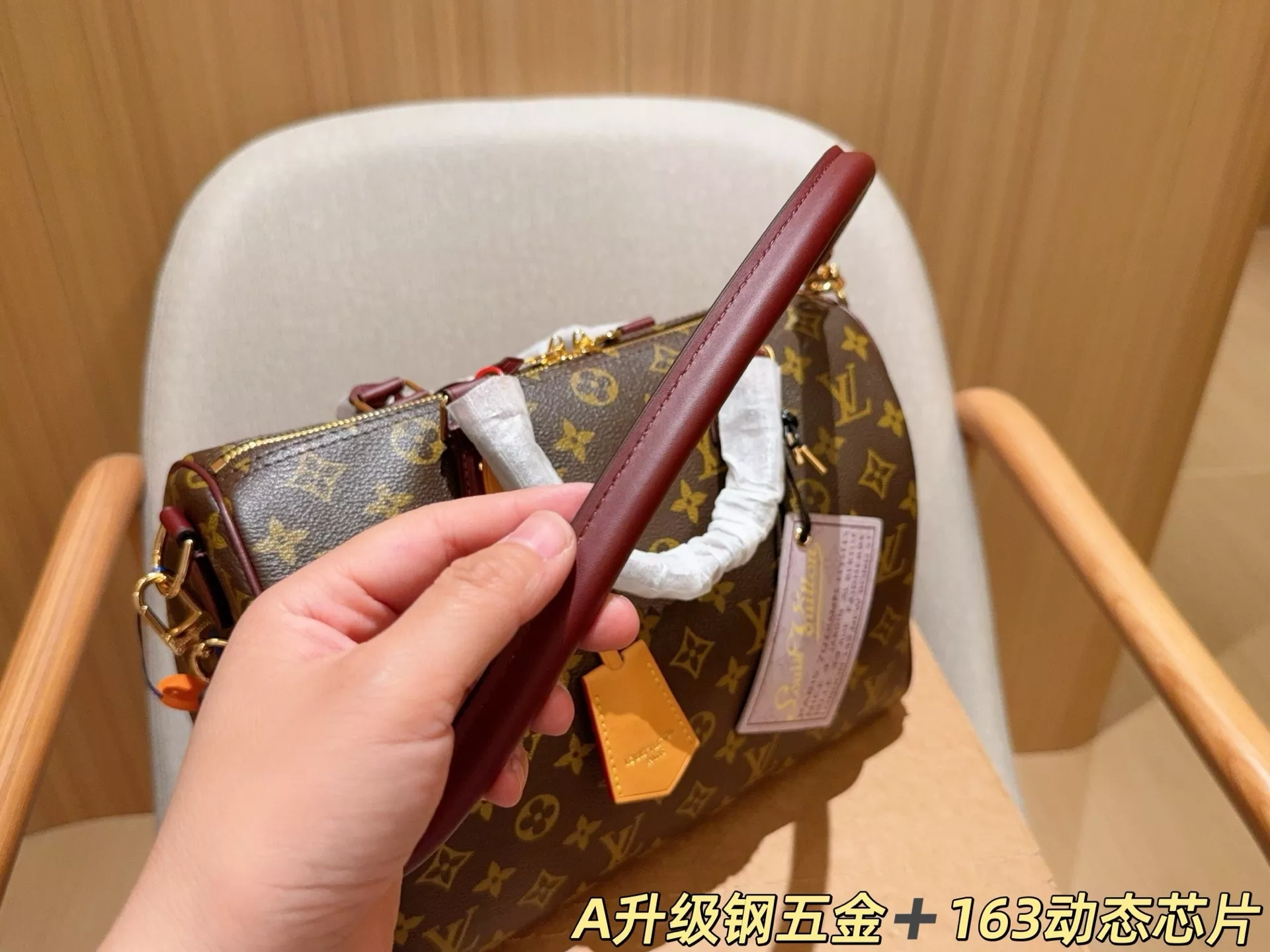 루이비통 클래식 스피디 30 필로우백 상세 이미지 8