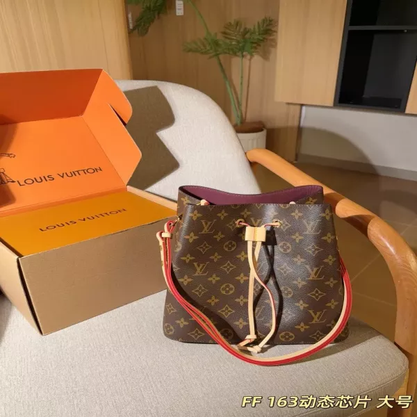 루이비통 네오노에 샴페인 버킷 스타일 백