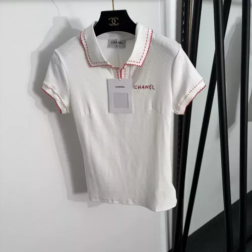 샤넬 로고 자수 포인트 반소매 카라 상의
