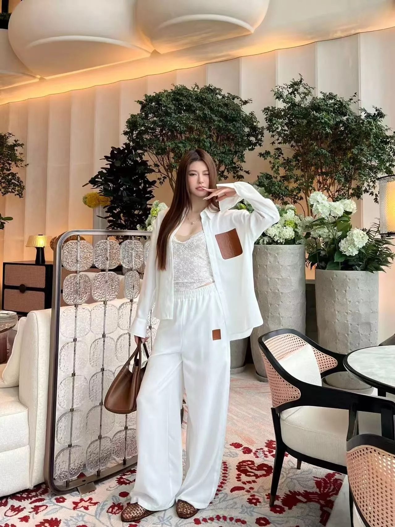 로에베 홈웨어 무드 셔츠 팬츠 세트 상세 이미지 11