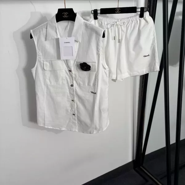 샤넬 린넨 슬리브리스 베스트와 쇼츠 구성 세트