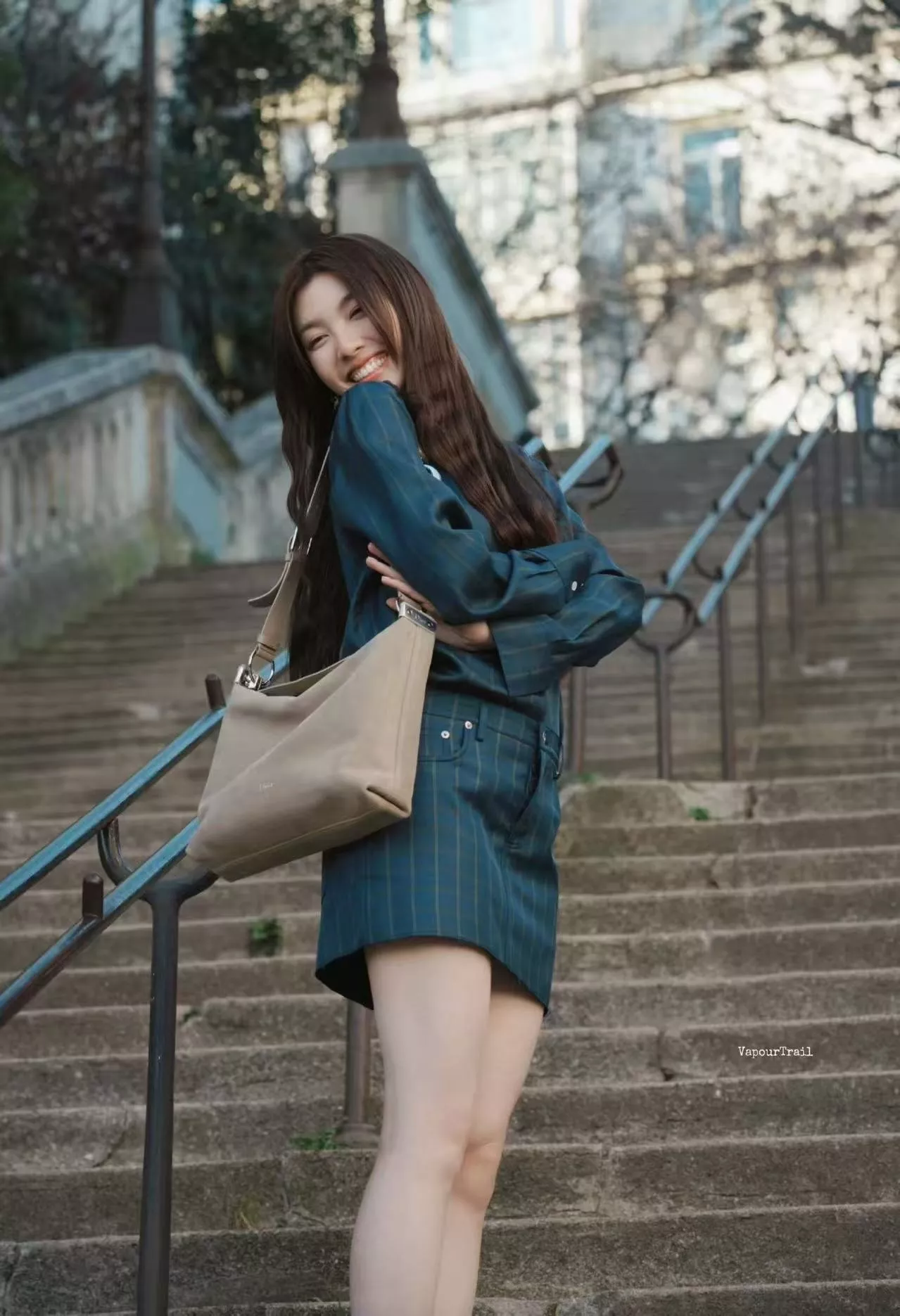 디올 체크 포인트 타이 장식 셔츠 상세 이미지 17