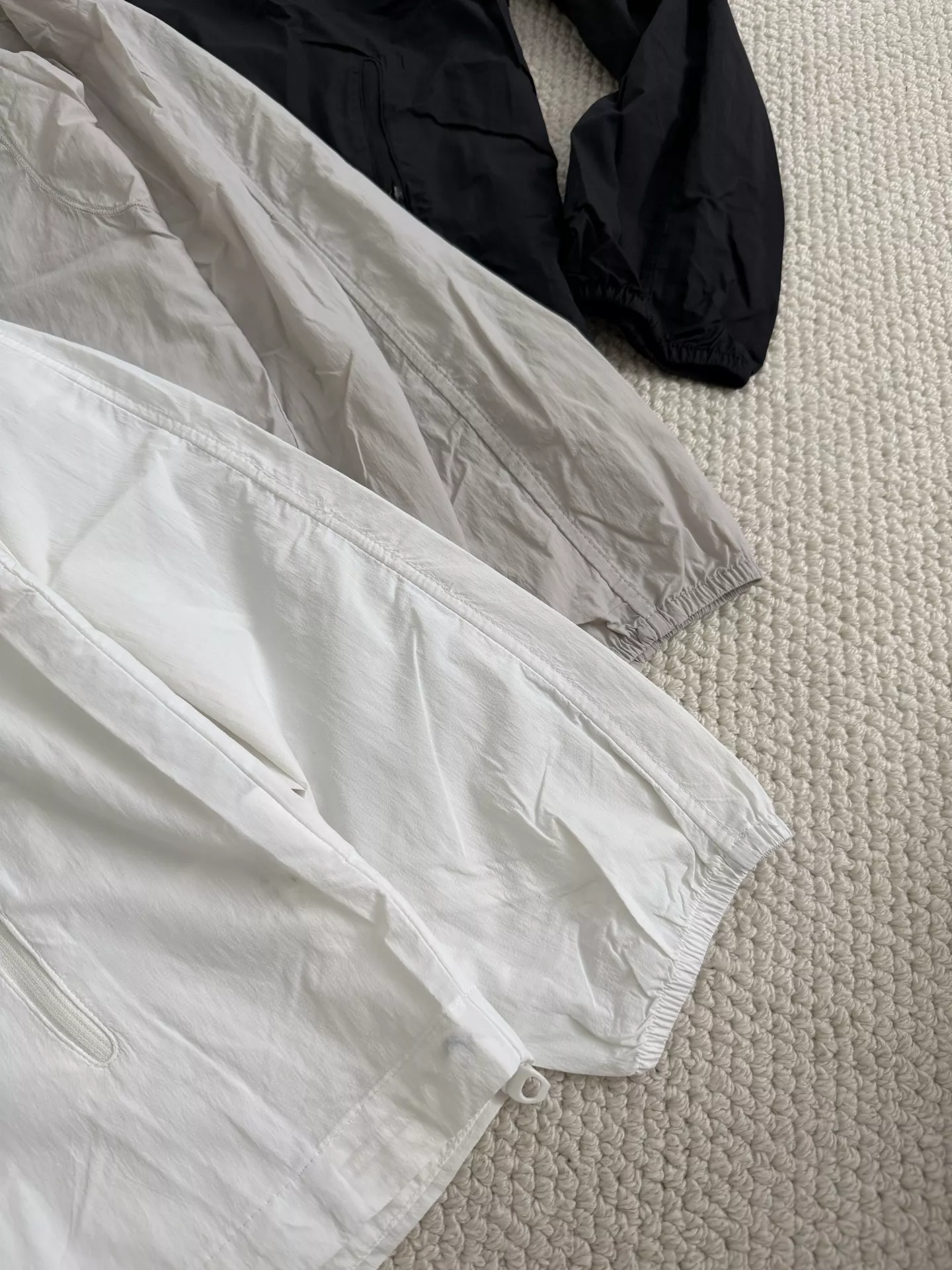 살로몬 경량 후드 바람막이 자켓 상세 이미지 6