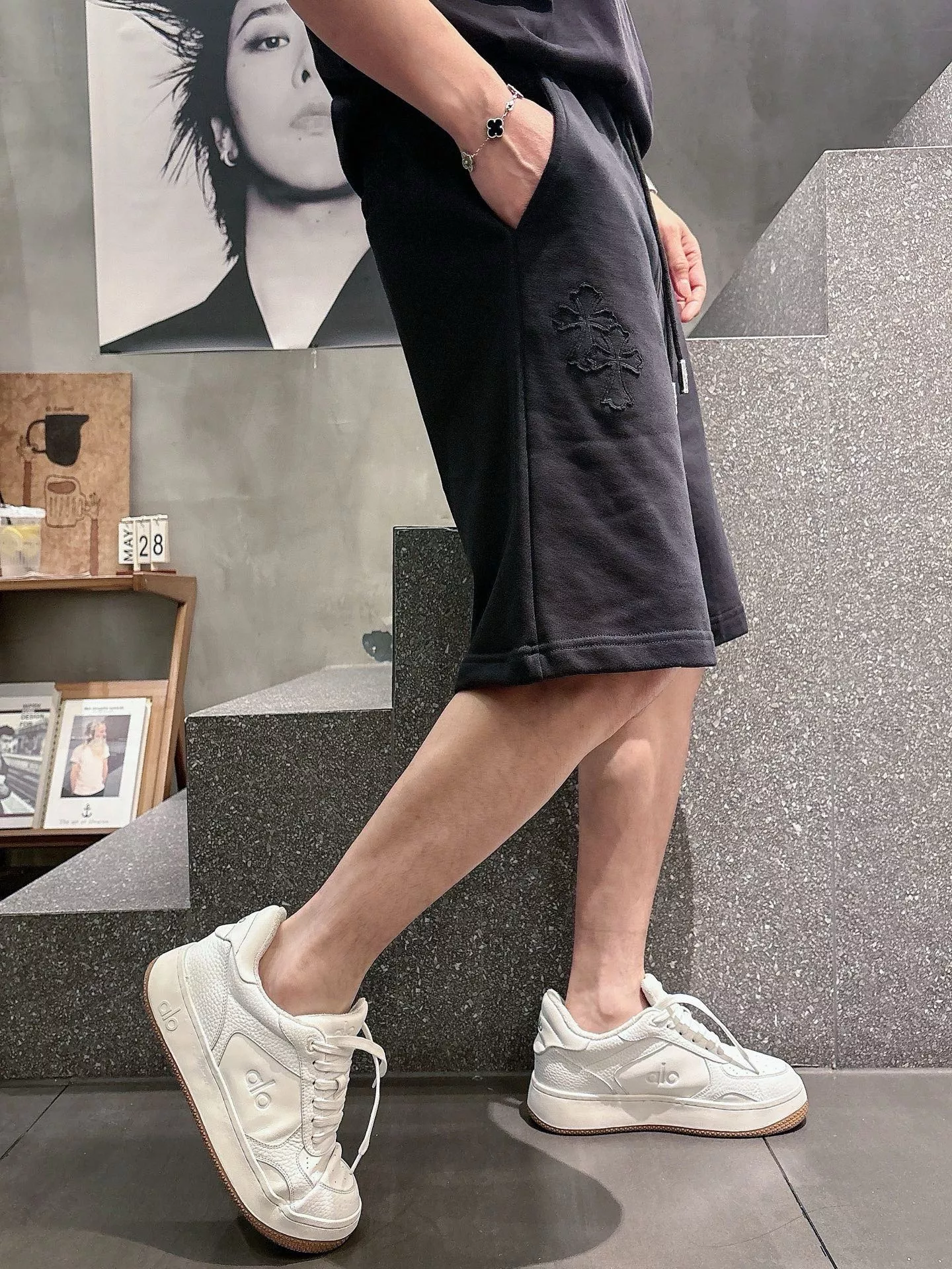 크롬하츠 패치 자수 포인트 코튼 쇼츠 상세 이미지 19