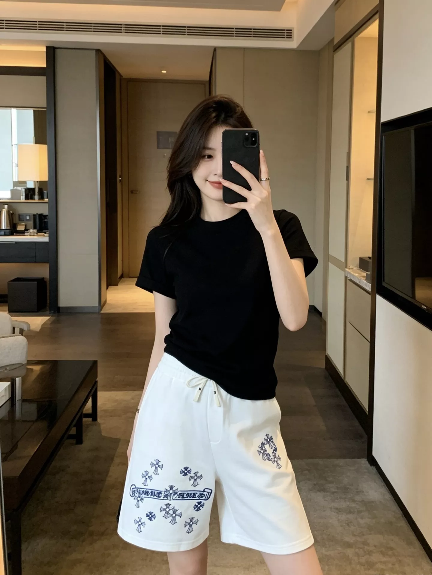 크롬하츠 십자가 패치 자수 쇼츠 상세 이미지 15
