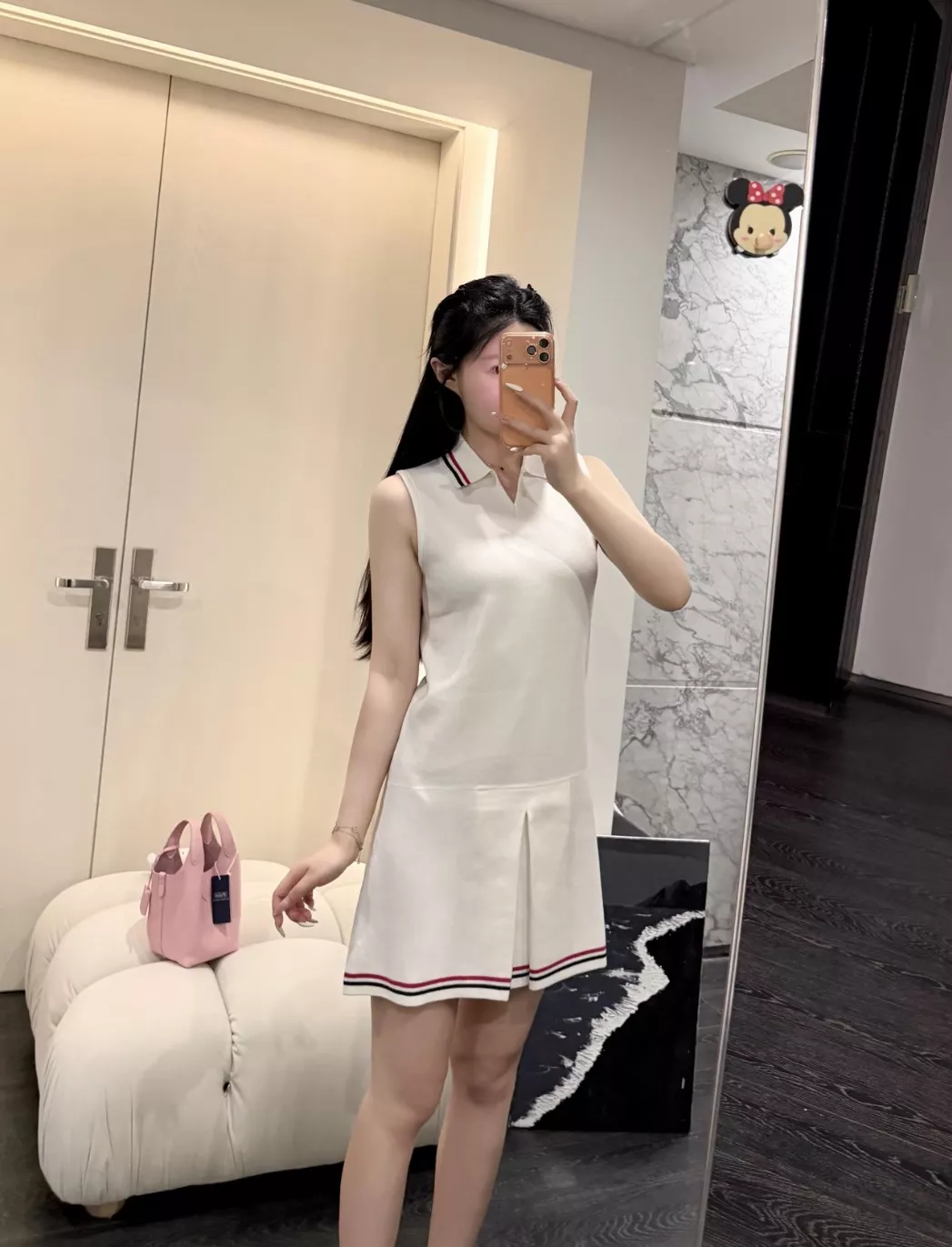 톰브라운 배색 카라 민소매 테니스 드레스 상세 이미지 28