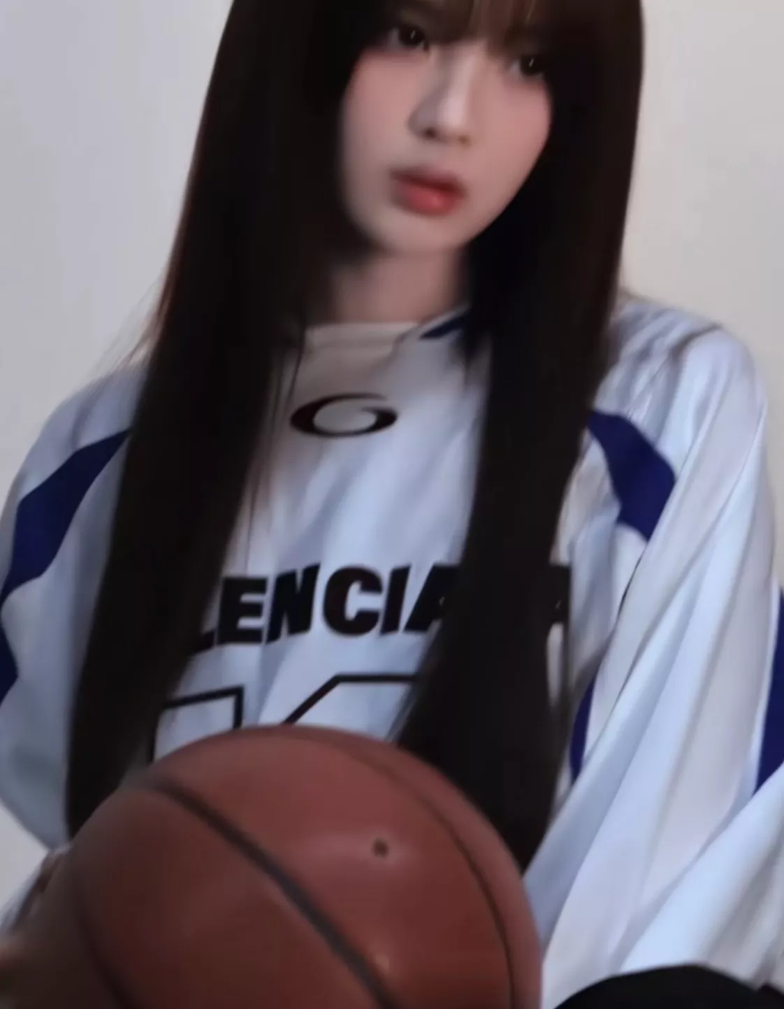 발렌시아가 엔비에이 콜라보 자수 로고 배색 반팔 탑 상세 이미지 7