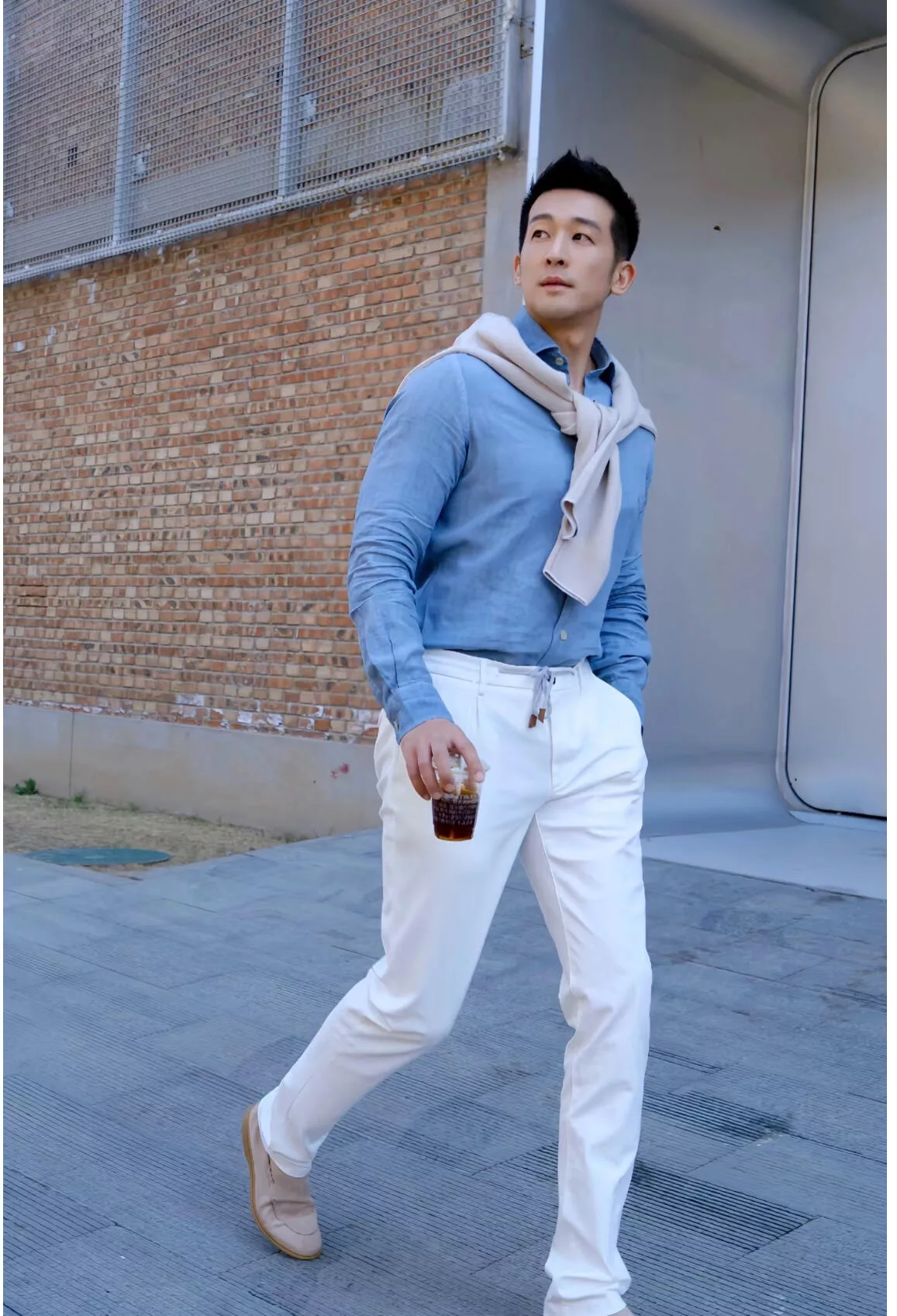 브루넬로쿠치넬리 드로스트링과 투턱 디테일의 울 팬츠 상세 이미지 44