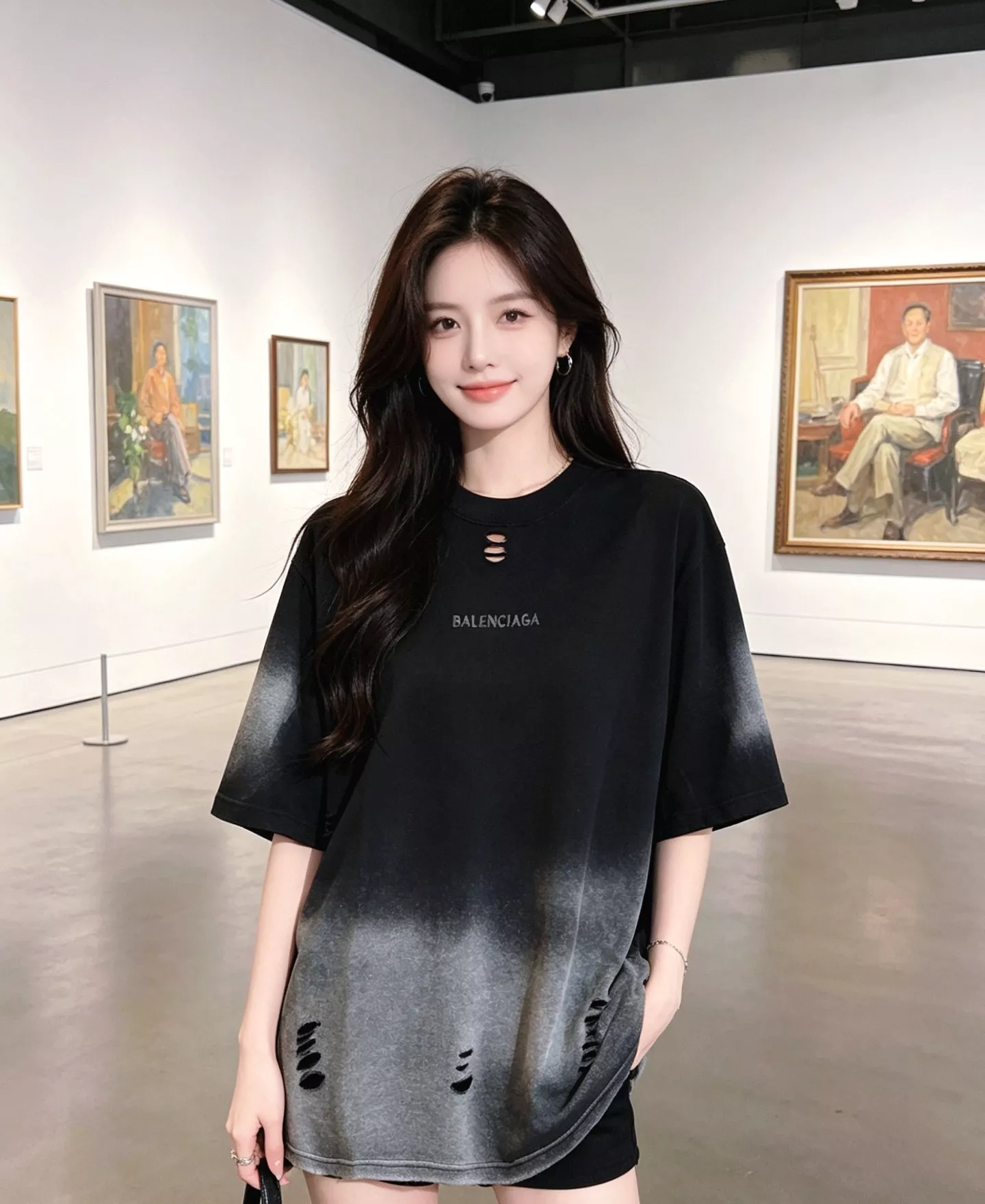 발렌시아가 메탈 로고 포인트 디스트로이드 반팔 탑 상세 이미지 13