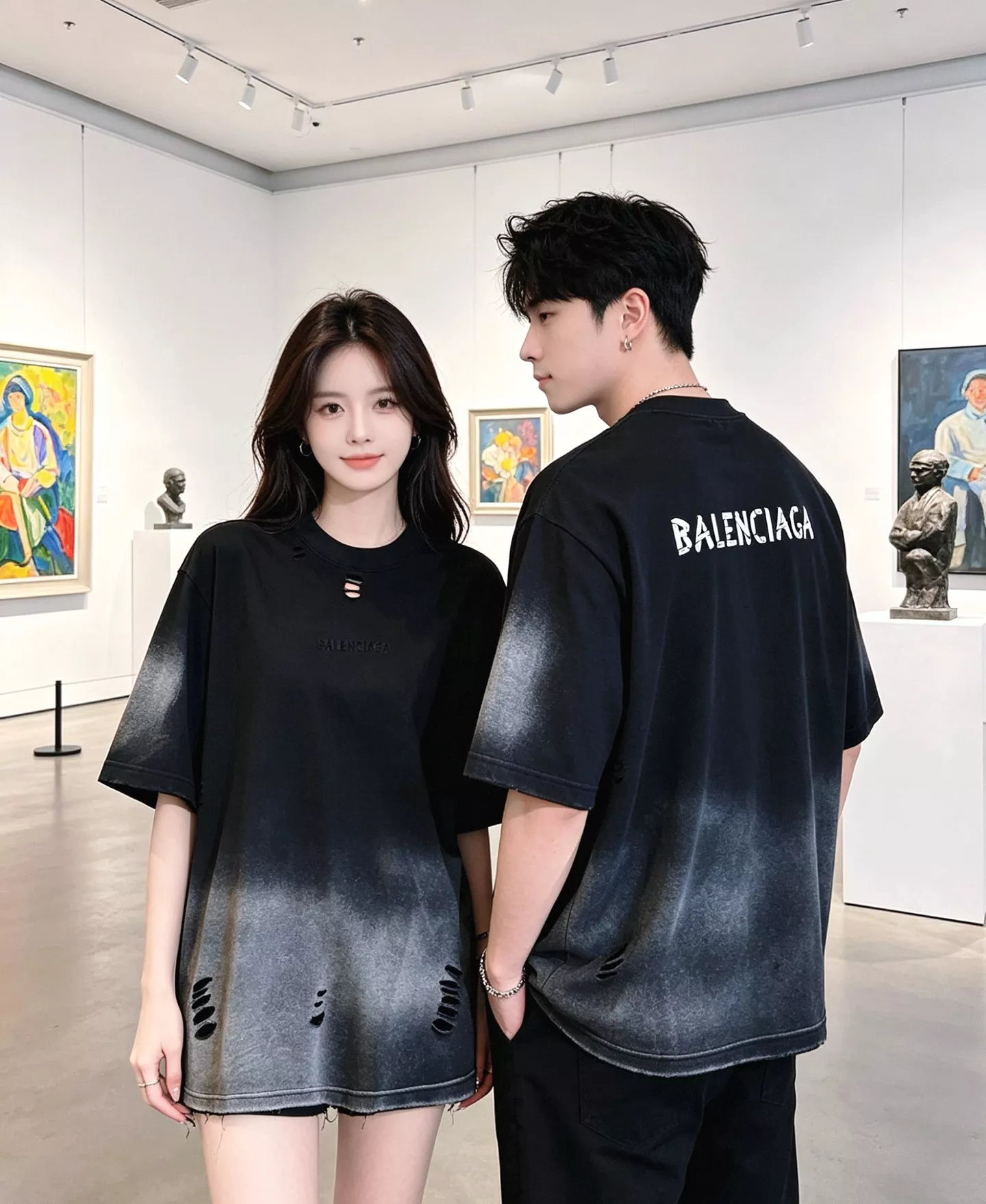 발렌시아가 메탈 로고 포인트 디스트로이드 반팔 탑 상세 이미지 17