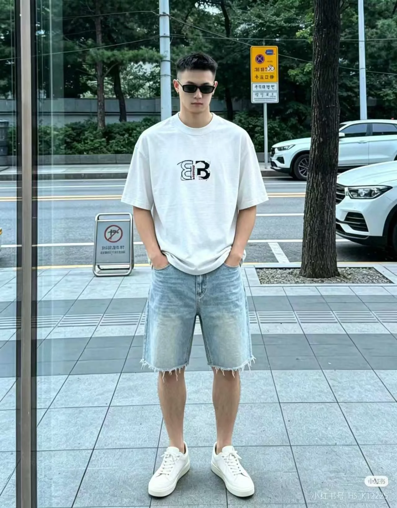 발렌시아가 전후면 더블 비 자수 반팔 탑 상세 이미지 9