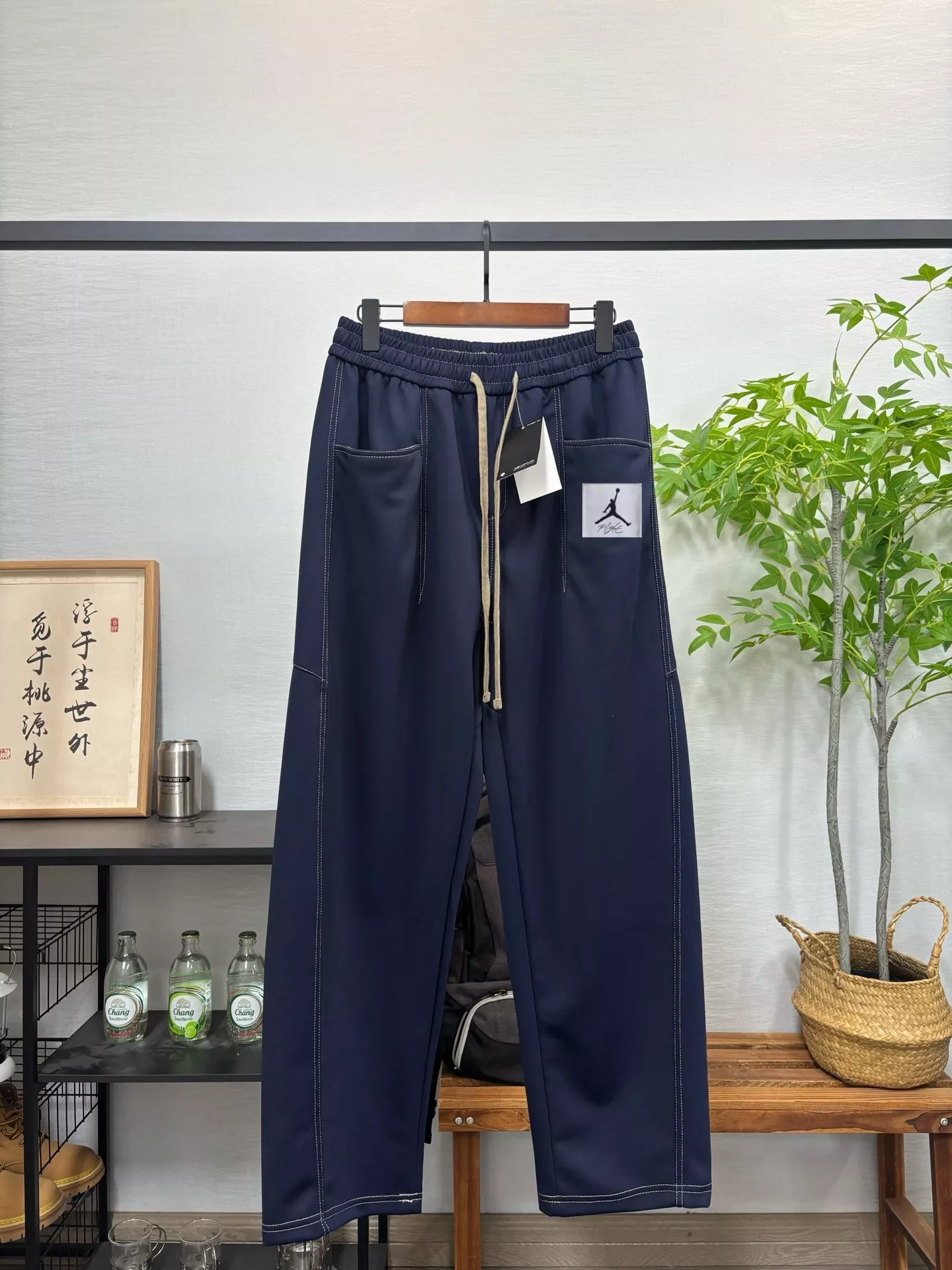 나이키 에어조던 패치 포인트 일자 조거 팬츠 상세 이미지 2