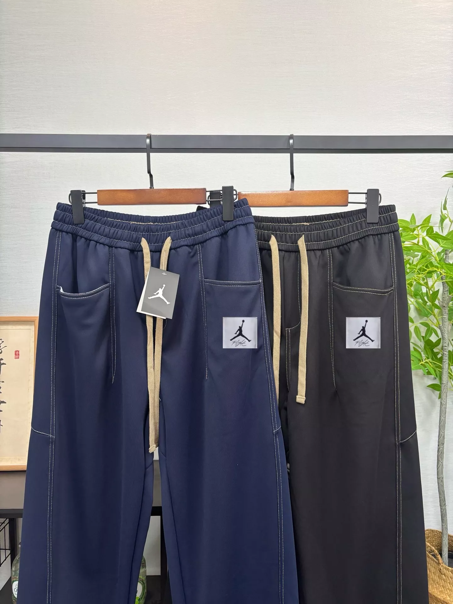 나이키 에어조던 패치 포인트 일자 조거 팬츠 상세 이미지 6