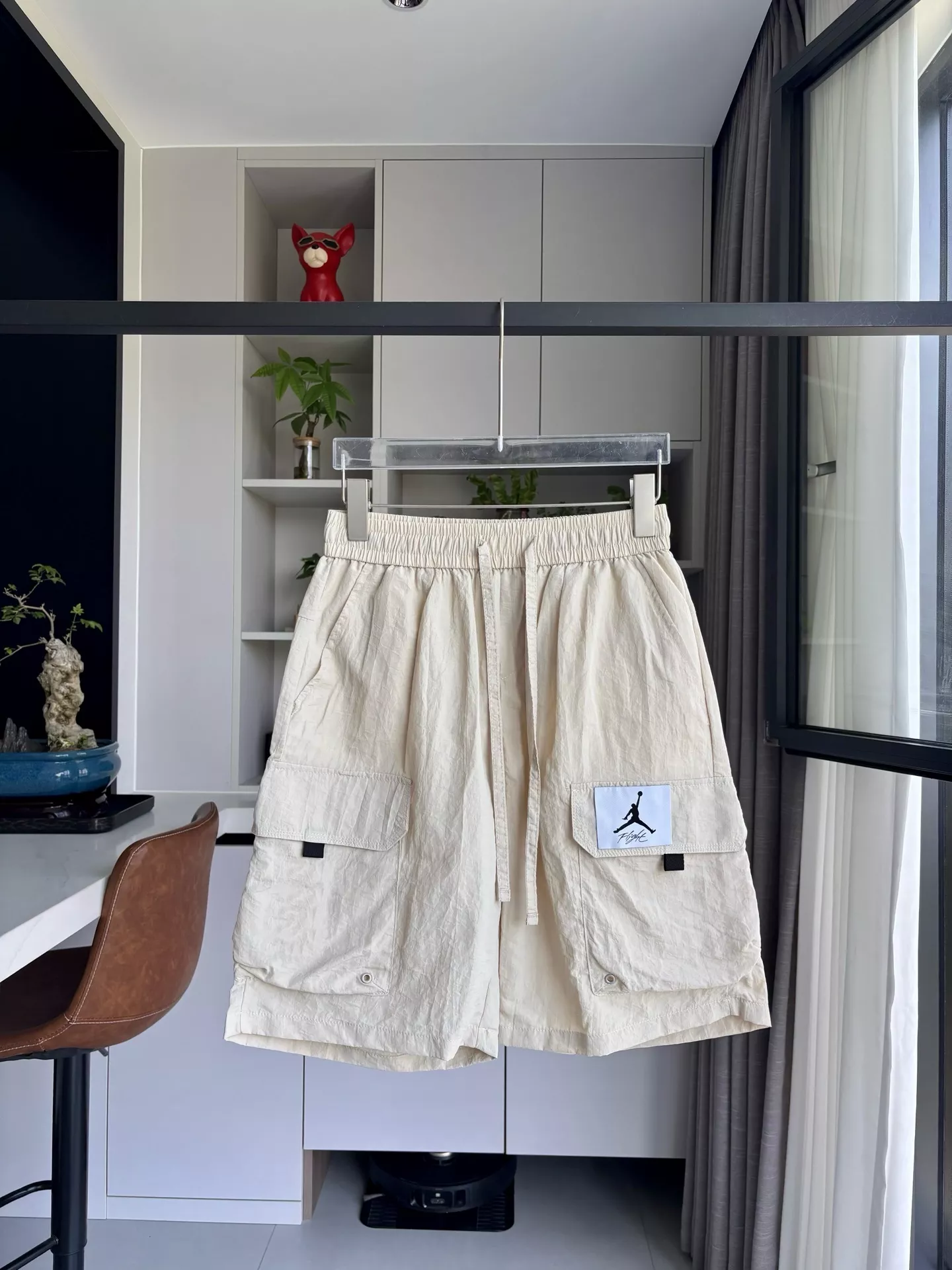 에어조던 클래식 로고 포인트 카고 반바지 상세 이미지 2