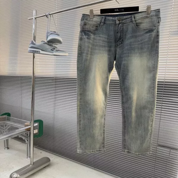 로에베 워싱 스트레이트 청바지