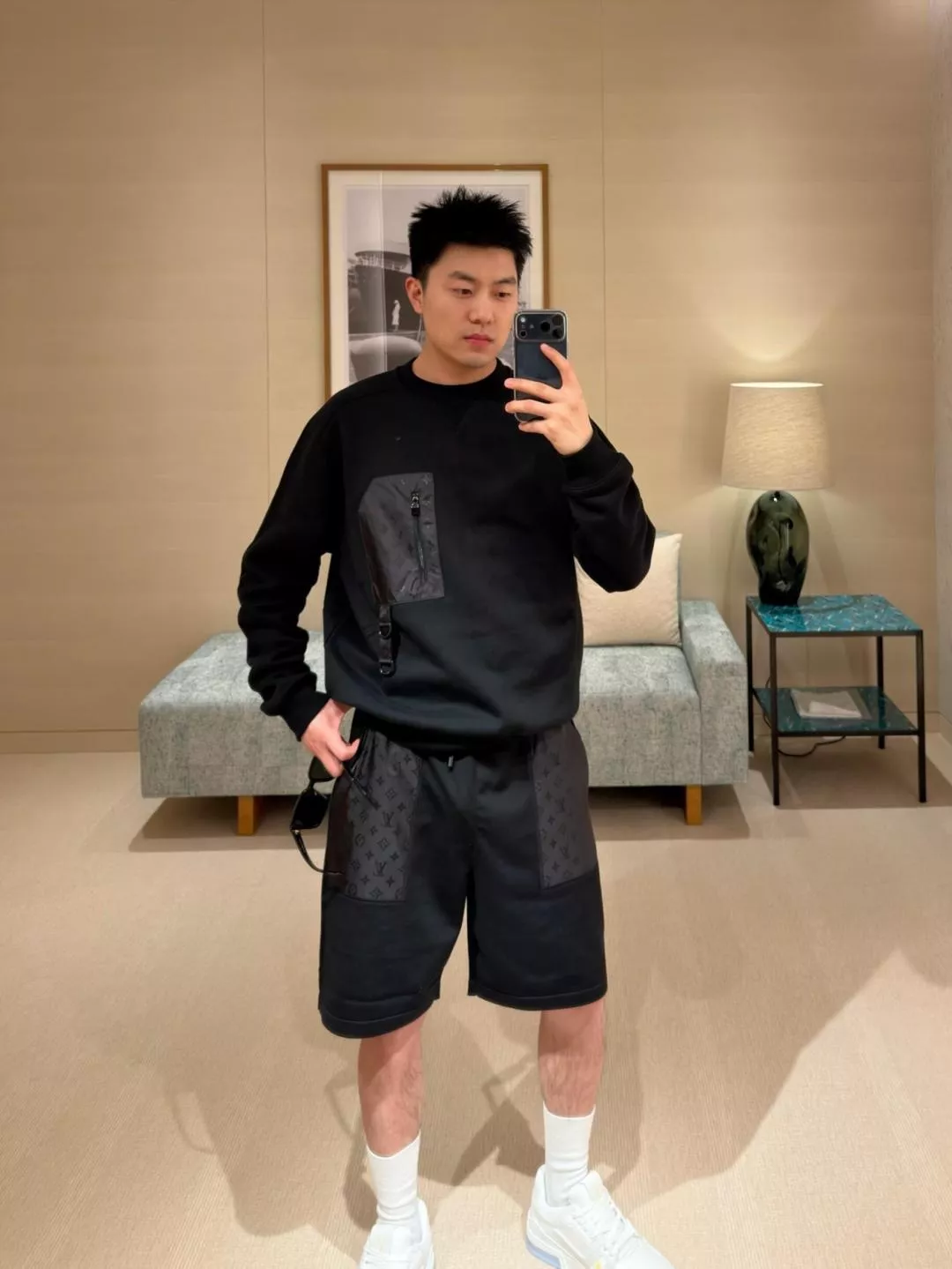 루이비통 모노그램 포켓 반소매와 쇼츠 구성 상세 이미지 26