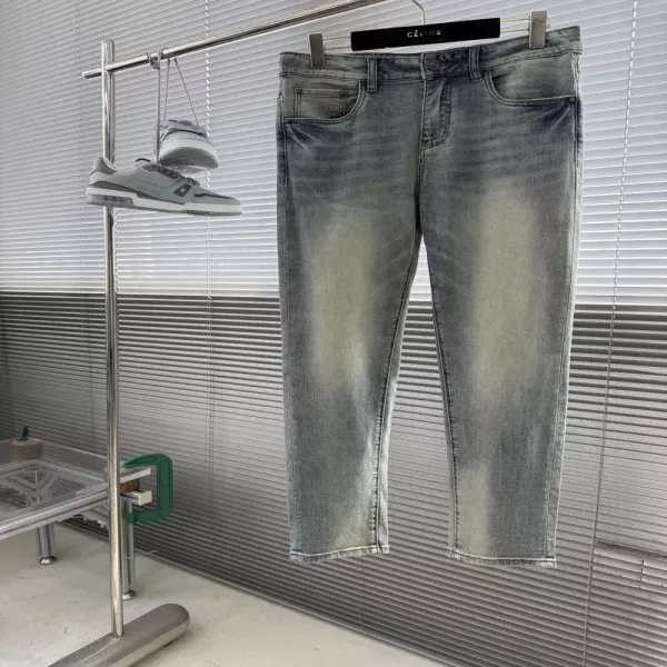 구찌 로고 엠보 워싱 청바지